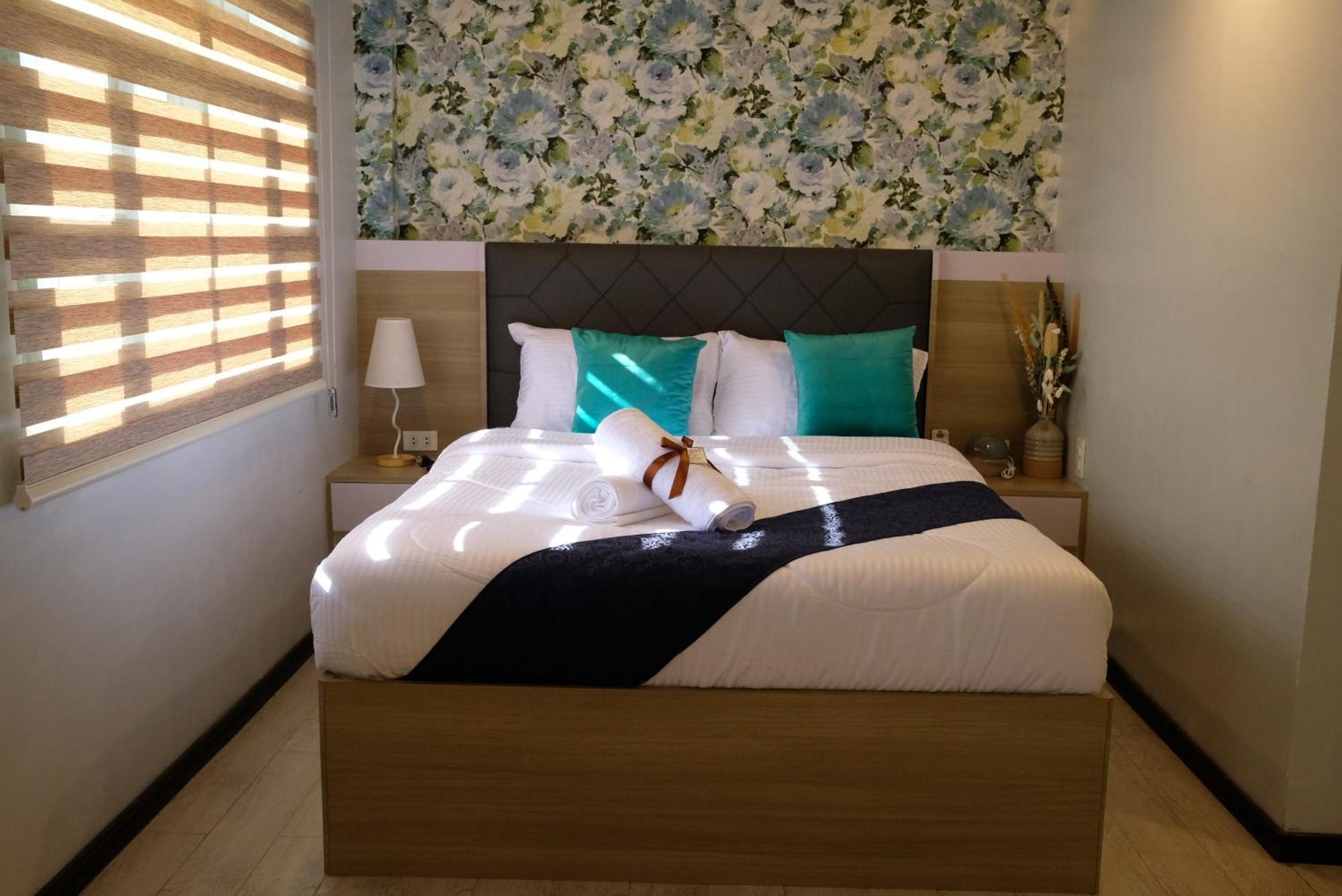 Vieda Hotel Caticlan Extérieur photo